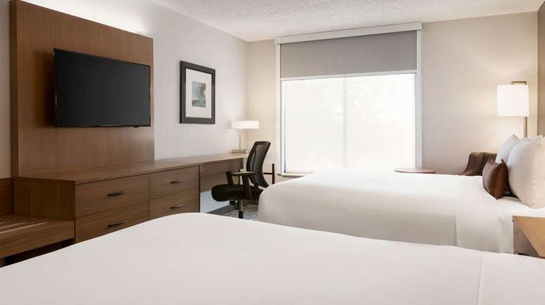 <b>Wingate by Wyndham Cincinnati / Blue Ash Room</b>. Images powered by <a href="https://iceportal.shijigroup.com/" title="IcePortal" target="_blank">IcePortal</a>.