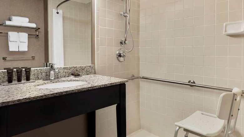 <b>Wingate by Wyndham Cincinnati / Blue Ash Room</b>. Images powered by <a href="https://iceportal.shijigroup.com/" title="IcePortal" target="_blank">IcePortal</a>.