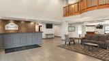 Wingate by Wyndham Cincinnati / Blue Ash Lobby
