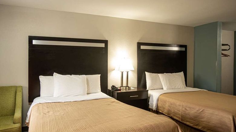 <b>Knights Inn Mt Airy-Mayberry Room</b>. Images powered by <a href="https://iceportal.shijigroup.com/" title="IcePortal" target="_blank">IcePortal</a>.