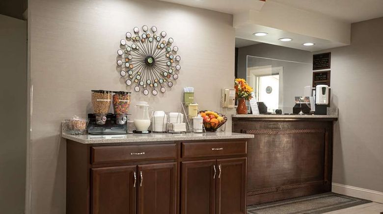 <b>Knights Inn Mt Airy-Mayberry Lobby</b>. Images powered by <a href="https://iceportal.shijigroup.com/" title="IcePortal" target="_blank">IcePortal</a>.