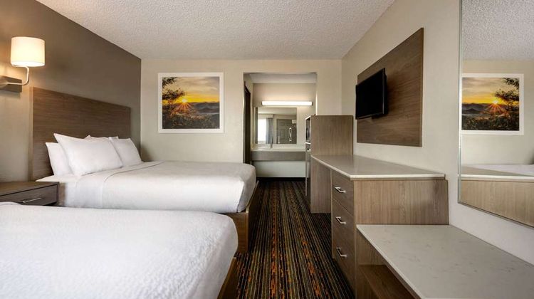 Days Inn Fresno South Room