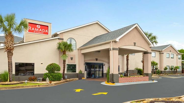 Ramada Limited Locust Grove Exterior