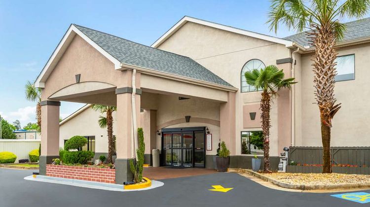 Ramada Limited Locust Grove Exterior