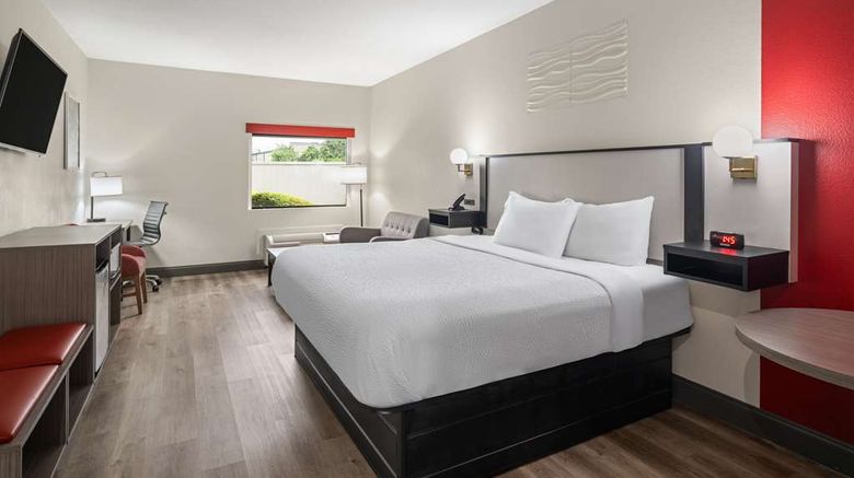 <b>Ramada Limited Locust Grove Room</b>. Images powered by <a href="https://iceportal.shijigroup.com/" title="IcePortal" target="_blank">IcePortal</a>.