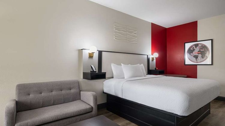 Ramada Limited Locust Grove Room