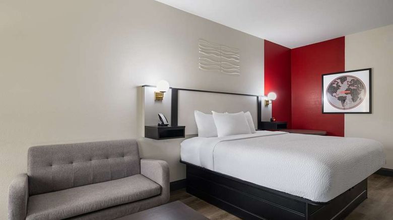 <b>Ramada Limited Locust Grove Room</b>. Images powered by <a href="https://iceportal.shijigroup.com/" title="IcePortal" target="_blank">IcePortal</a>.