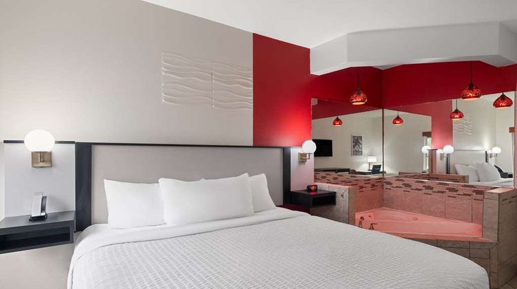 Ramada Limited Locust Grove Suite