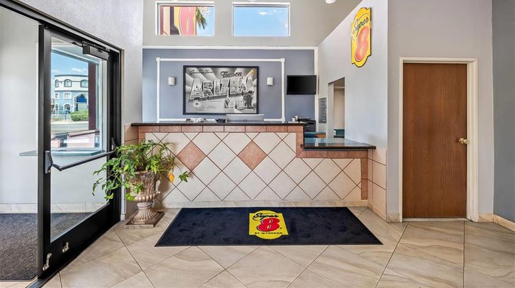 Super 8 Marana/Tucson Area Lobby