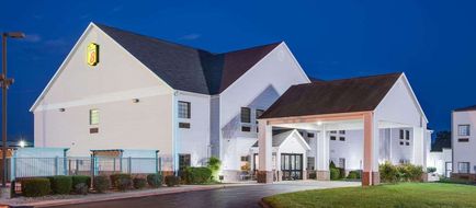 Super 8 Monett Exterior