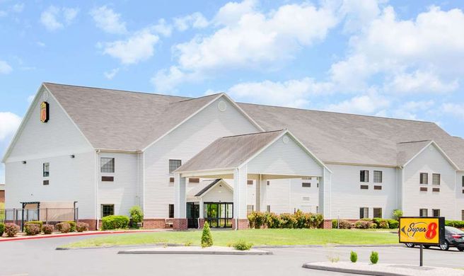 Super 8 Monett Exterior