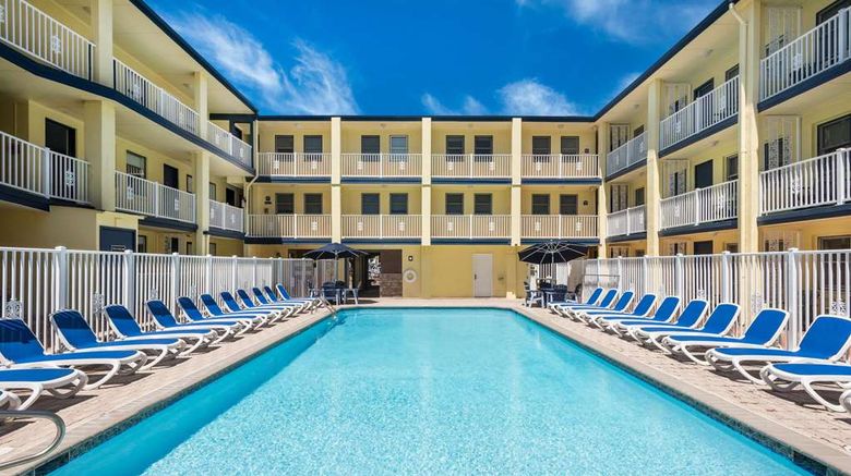 <b>Days Inn Ocean City Oceanfront Pool</b>. Images powered by <a href="https://iceportal.shijigroup.com/" title="IcePortal" target="_blank">IcePortal</a>.