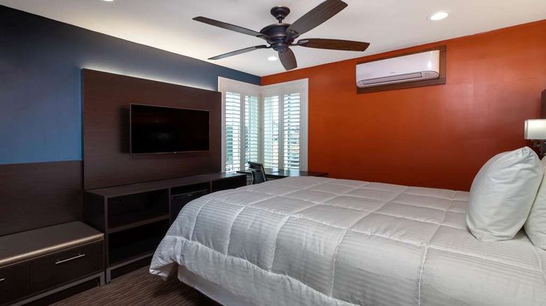 <b>Hotel Vinea Healdsburg Room</b>. Images powered by <a href="https://iceportal.shijigroup.com/" title="IcePortal" target="_blank">IcePortal</a>.