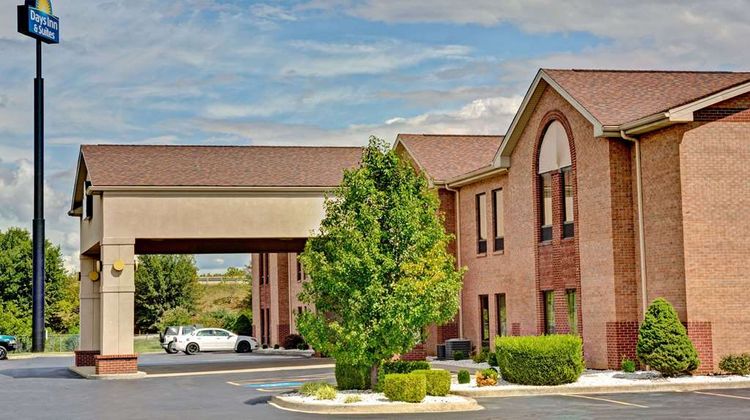 Days Inn & Suites Louisville Airport SW Exterior