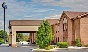 Days Inn & Suites Louisville Airport SW
