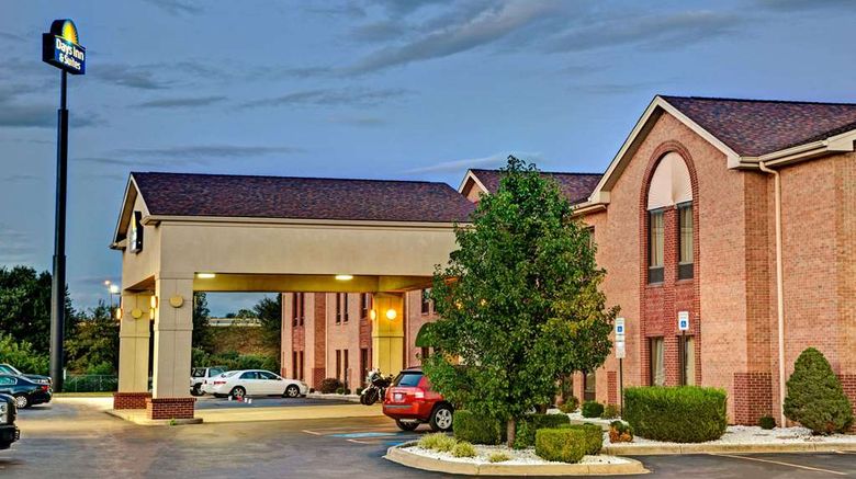 <b>Days Inn & Suites Louisville Airport SW Exterior</b>. Images powered by <a href="https://iceportal.shijigroup.com/" title="IcePortal" target="_blank">IcePortal</a>.