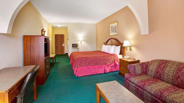 <b>Days Inn & Suites Louisville Airport SW Room</b>. Images powered by <a href="https://iceportal.shijigroup.com/" title="IcePortal" target="_blank">IcePortal</a>.