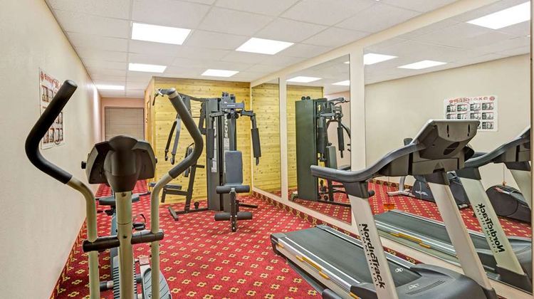 Days Inn & Suites Louisville Airport SW Health