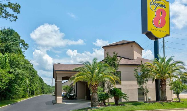 Super 8 Diberville Biloxi Area Exterior