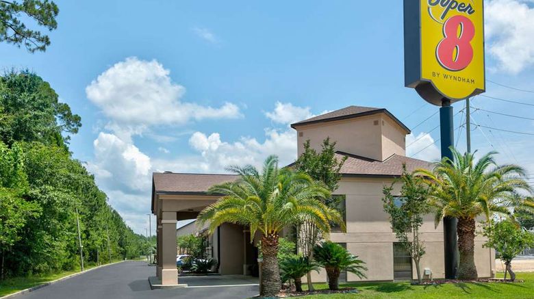 Super 8 Diberville Biloxi Area Exterior. Images powered by <a href="https://iceportal.shijigroup.com" target="_blank" rel="noopener">Ice Portal</a>.