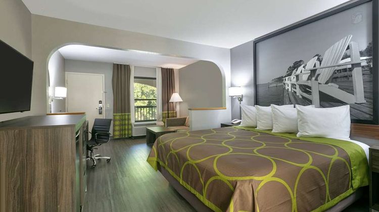 Super 8 Diberville Biloxi Area Suite