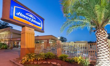 Howard Johnson Inn Historic Lake Charles