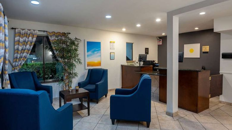 <b>Days Inn Encinitas Moonlight Beach Lobby</b>. Images powered by <a href="https://iceportal.shijigroup.com/" title="IcePortal" target="_blank">IcePortal</a>.
