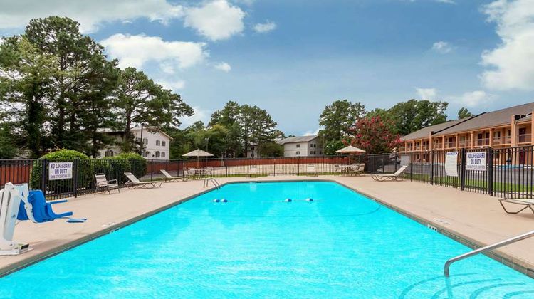 Days Inn Columbia Pool