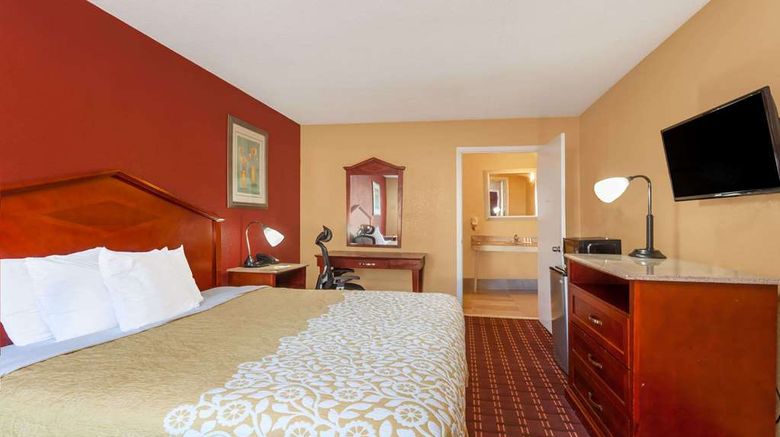 <b>Days Inn Columbia Room</b>. Images powered by <a href="https://iceportal.shijigroup.com/" title="IcePortal" target="_blank">IcePortal</a>.