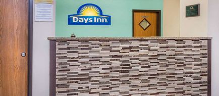 Days Inn Charleston Lobby