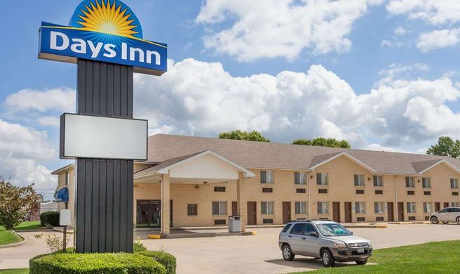 Days Inn Charleston Exterior