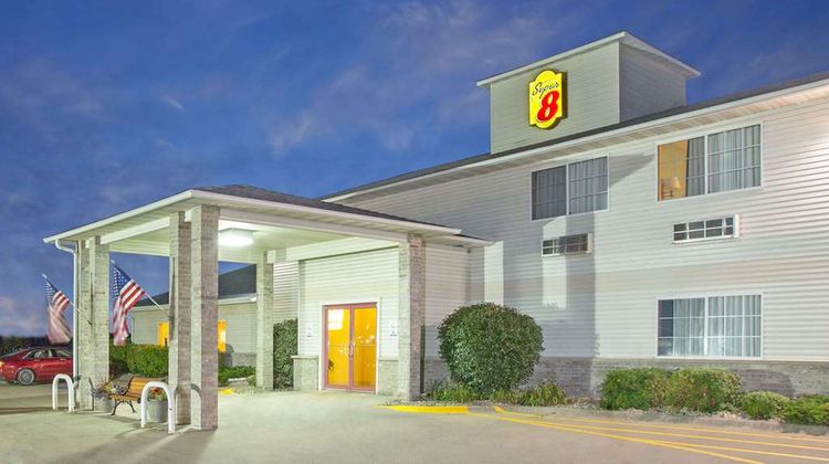 Super 8 Clarinda Exterior