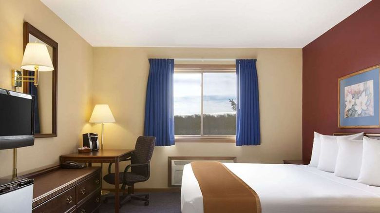 <b>Travelodge Motel of St Cloud Room</b>. Images powered by <a href="https://iceportal.shijigroup.com/" title="IcePortal" target="_blank">IcePortal</a>.