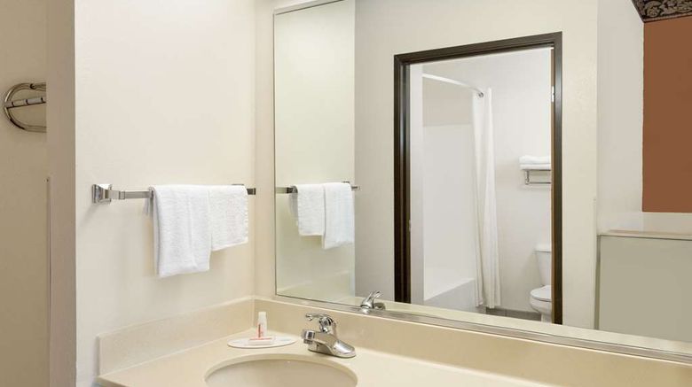<b>Super 8 Athens Room</b>. Images powered by <a href="https://iceportal.shijigroup.com/" title="IcePortal" target="_blank">IcePortal</a>.