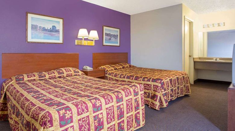<b>Knights Inn Fairground Phoenix Room</b>. Images powered by <a href="https://iceportal.shijigroup.com/" title="IcePortal" target="_blank">IcePortal</a>.