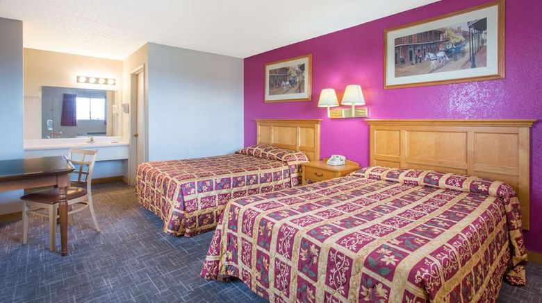 <b>Knights Inn Fairground Phoenix Room</b>. Images powered by <a href="https://iceportal.shijigroup.com/" title="IcePortal" target="_blank">IcePortal</a>.
