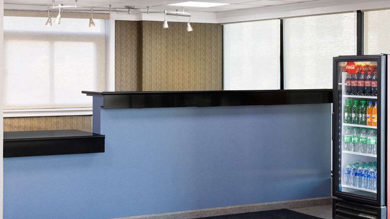 <b>Days Inn Tonawanda/Buffalo Lobby</b>. Images powered by <a href="https://iceportal.shijigroup.com/" title="IcePortal" target="_blank">IcePortal</a>.