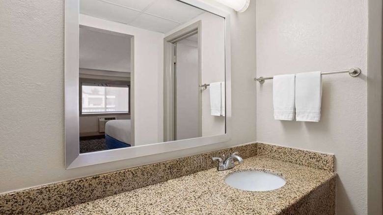 <b>Days Inn Tonawanda/Buffalo Room</b>. Images powered by <a href="https://iceportal.shijigroup.com/" title="IcePortal" target="_blank">IcePortal</a>.