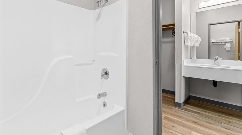 <b>Days Inn & Suites by Wyndham Castle Rock Suite</b>. Images powered by <a href="https://iceportal.shijigroup.com/" title="IcePortal" target="_blank">IcePortal</a>.