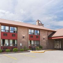 Travelodge Barrie on Bayfield