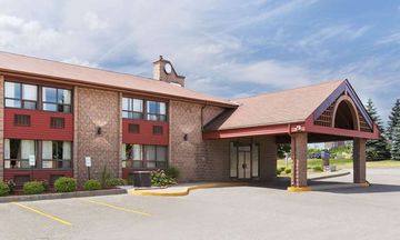 Travelodge Barrie on Bayfield