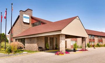 Travelodge North Bay Lakeshore