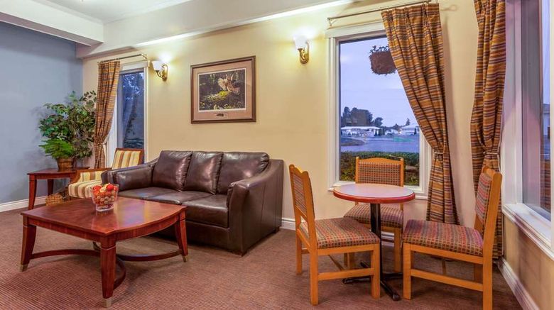 <b>Super 8 Duncan Lobby</b>. Images powered by <a href="https://iceportal.shijigroup.com/" title="IcePortal" target="_blank">IcePortal</a>.