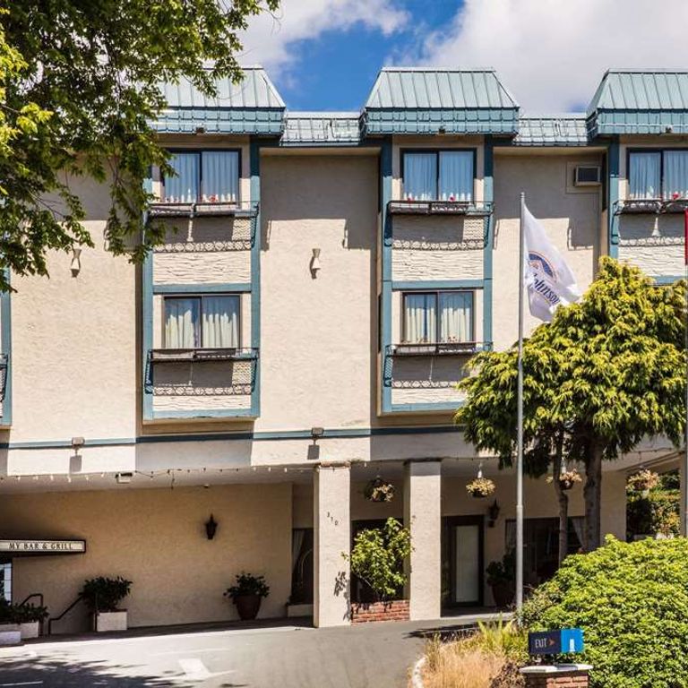 Howard Johnson Hotel Victoria