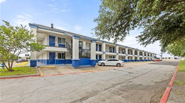 Days Inn McKinney Exterior