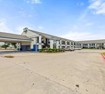 Days Inn McKinney Exterior
