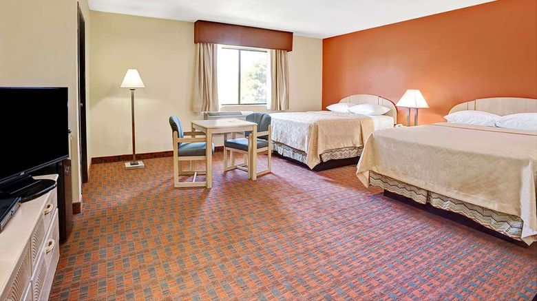 <b>Days Inn Woodland Room</b>. Images powered by <a href="https://iceportal.shijigroup.com/" title="IcePortal" target="_blank">IcePortal</a>.