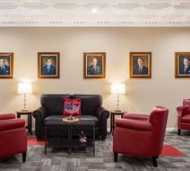 Ramada Richland Center Lobby