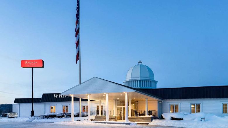 Ramada Richland Center Exterior. Images powered by <a href="https://iceportal.shijigroup.com" target="_blank" rel="noopener">Ice Portal</a>.