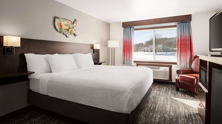 Ramada Richland Center Room